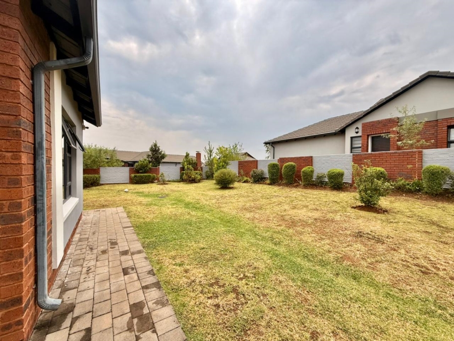 3 Bedroom Property for Sale in Amberfield Gauteng
