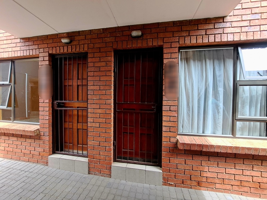 To Let 2 Bedroom Property for Rent in Albertsdal Gauteng