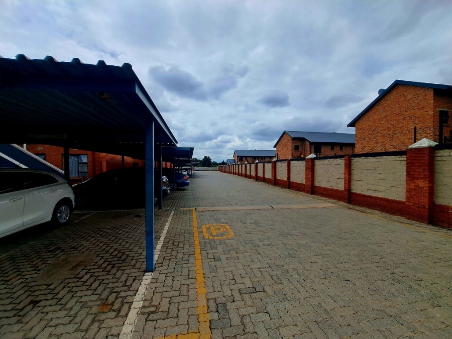 To Let 2 Bedroom Property for Rent in Albertsdal Gauteng