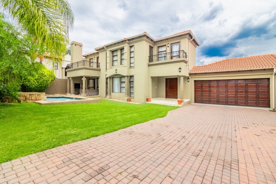 4 Bedroom Property for Sale in Douglasdale Gauteng