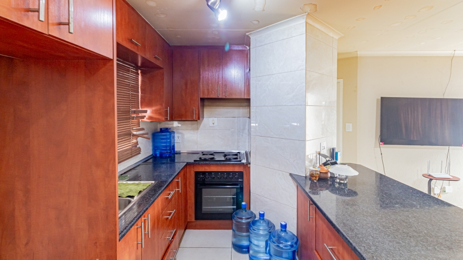 1 Bedroom Property for Sale in Booysens Gauteng