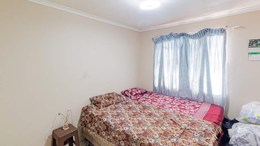 1 Bedroom Property for Sale in Booysens Gauteng
