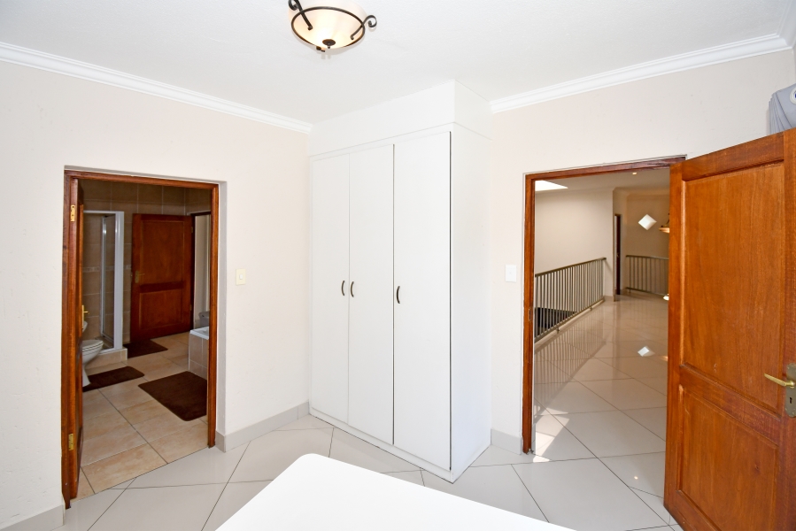 4 Bedroom Property for Sale in Bedfordview Gauteng