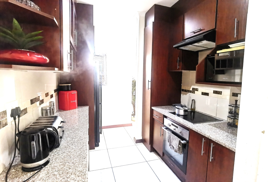 3 Bedroom Property for Sale in Summerfields Estate Gauteng