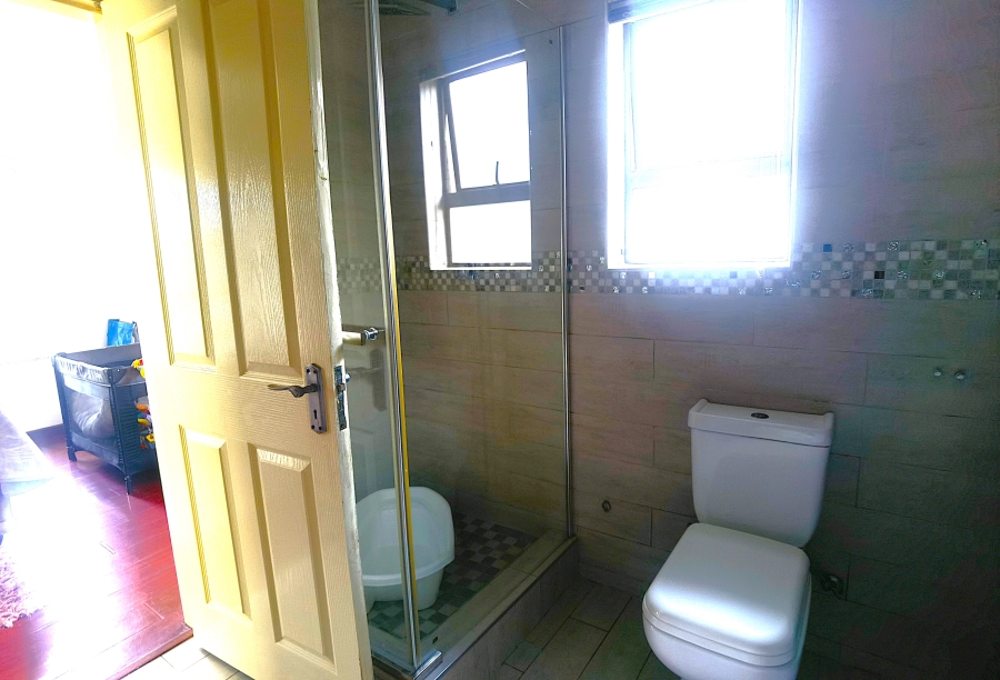 3 Bedroom Property for Sale in Summerfields Estate Gauteng