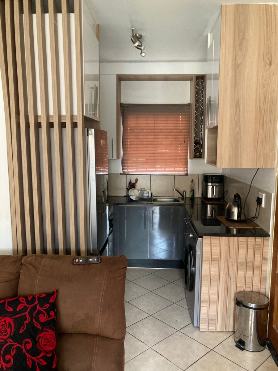 3 Bedroom Property for Sale in Dawn Park Gauteng