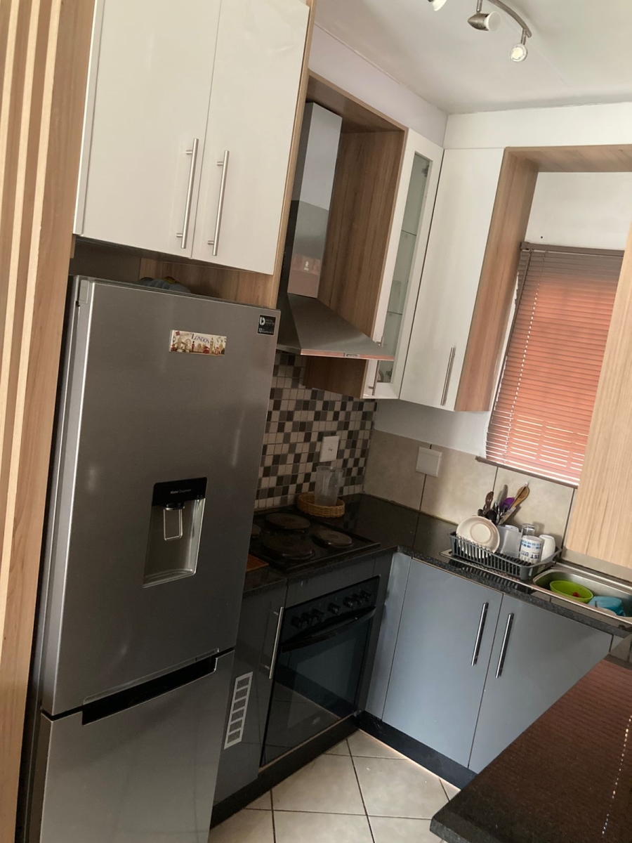 3 Bedroom Property for Sale in Dawn Park Gauteng