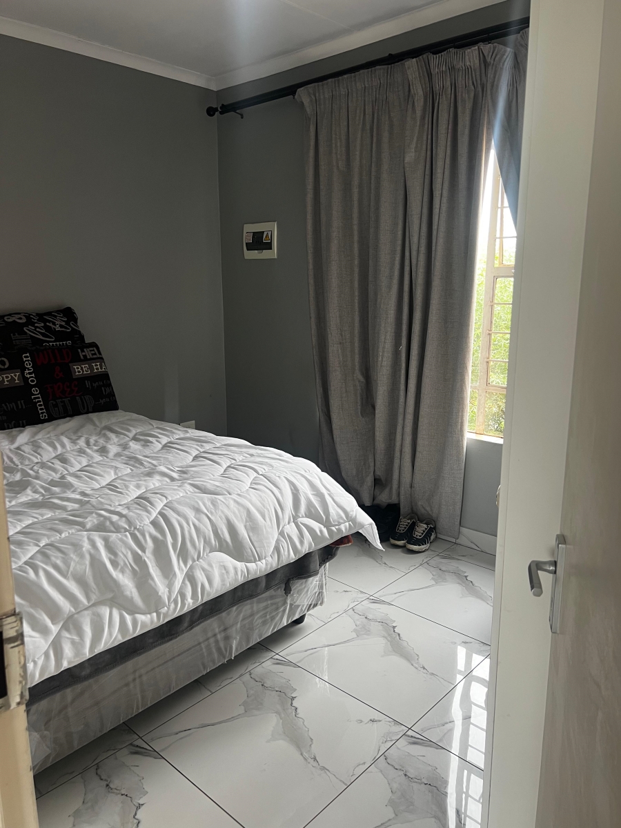 3 Bedroom Property for Sale in Dawn Park Gauteng