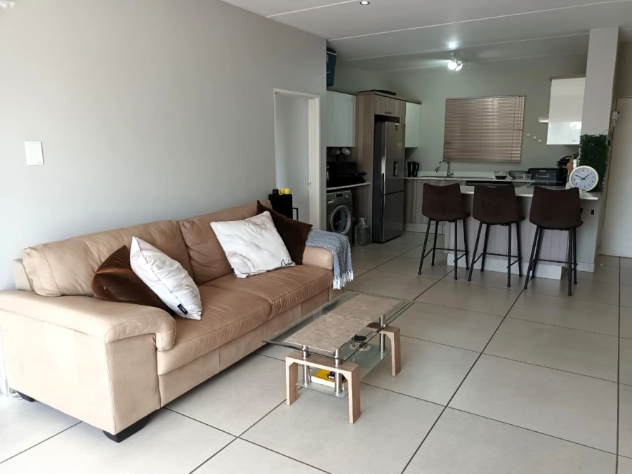 3 Bedroom Property for Sale in Die Hoewes Gauteng