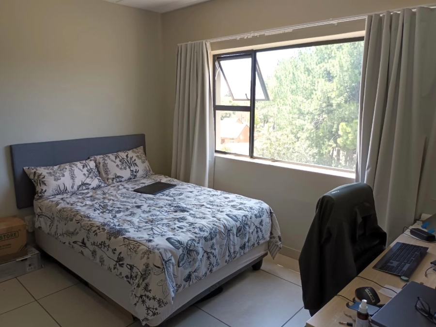 3 Bedroom Property for Sale in Die Hoewes Gauteng