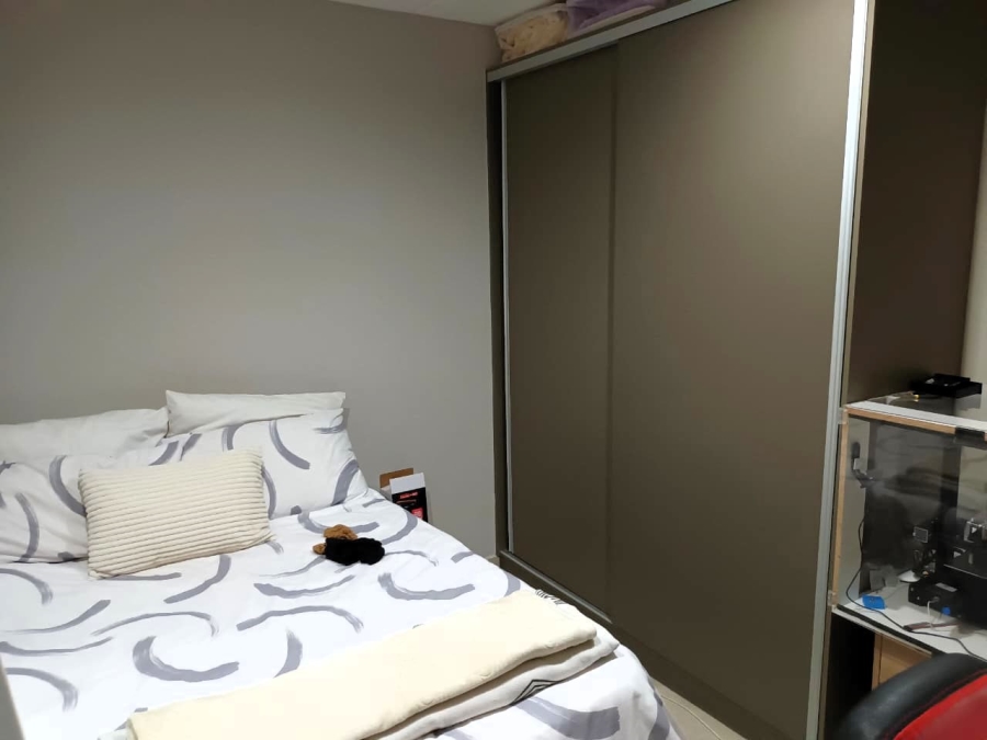 3 Bedroom Property for Sale in Die Hoewes Gauteng