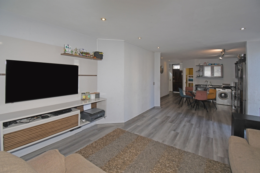 2 Bedroom Property for Sale in Houghton Estate Gauteng