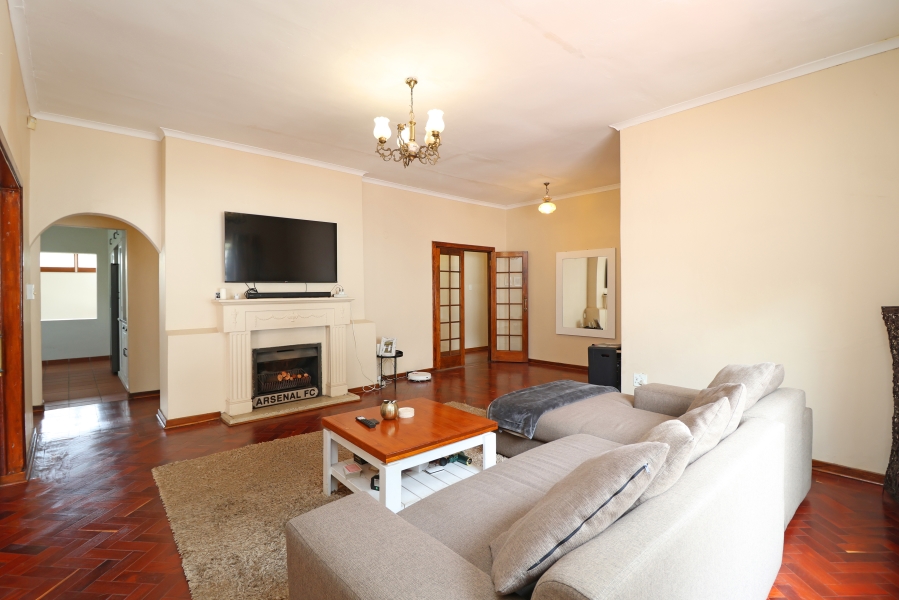 6 Bedroom Property for Sale in Parkview Gauteng