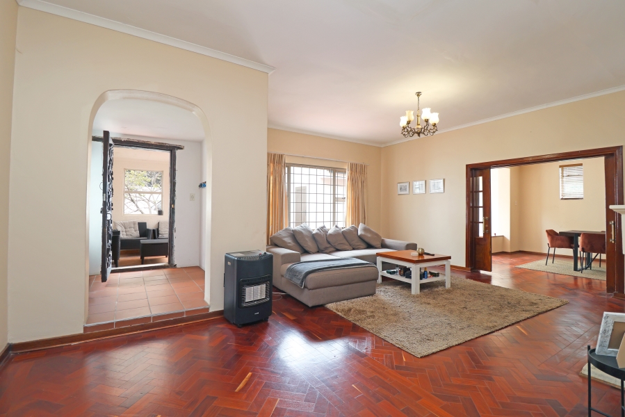 6 Bedroom Property for Sale in Parkview Gauteng