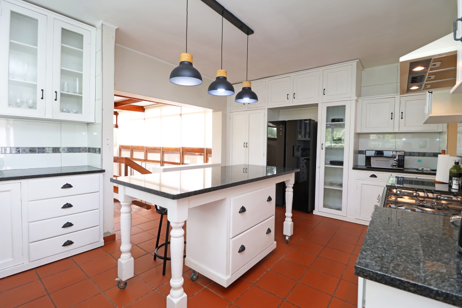 6 Bedroom Property for Sale in Parkview Gauteng