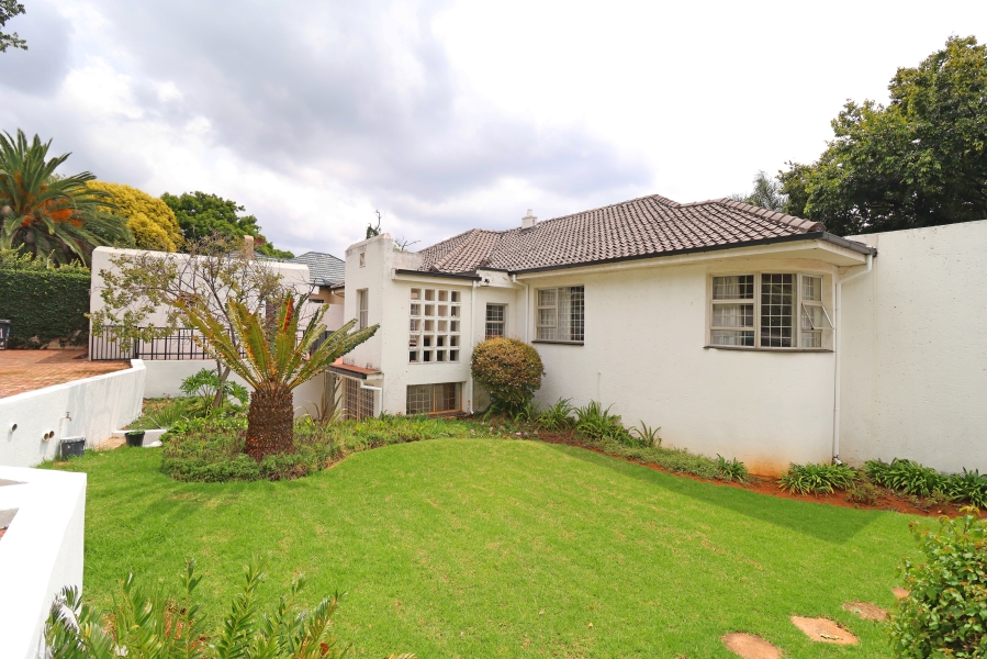 6 Bedroom Property for Sale in Parkview Gauteng