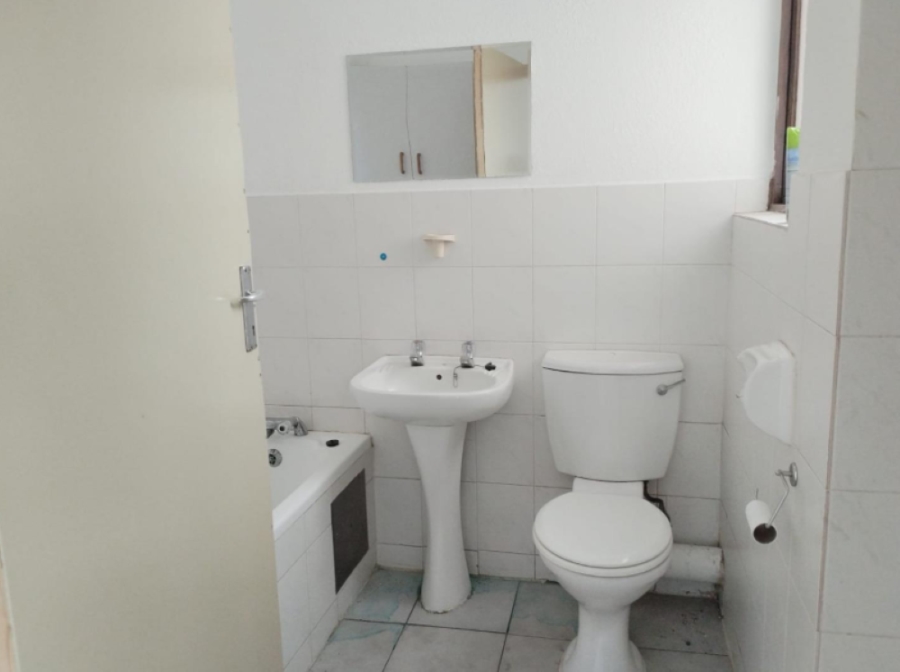 2 Bedroom Property for Sale in Winchester Hills Gauteng