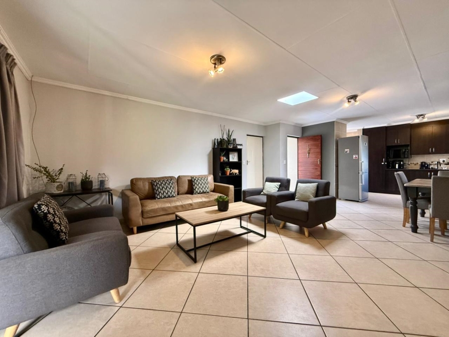 3 Bedroom Property for Sale in Amberfield Gauteng