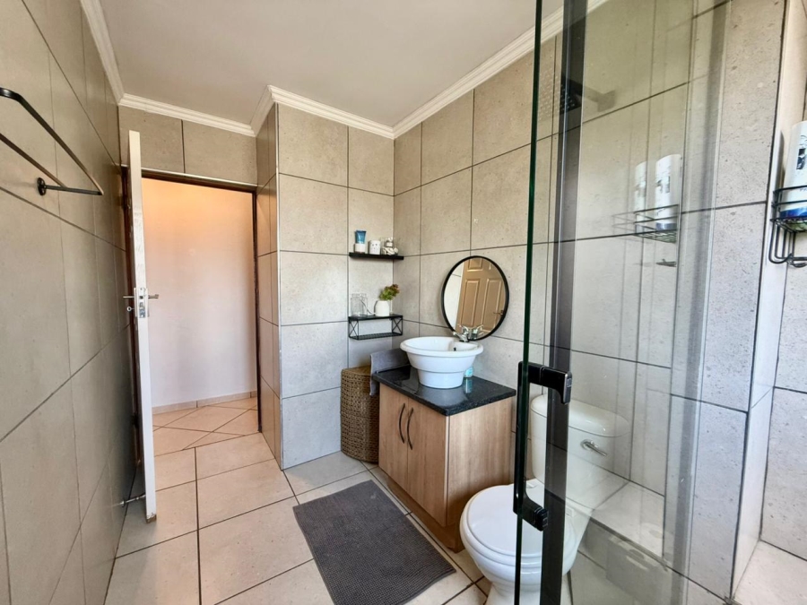 3 Bedroom Property for Sale in Amberfield Gauteng