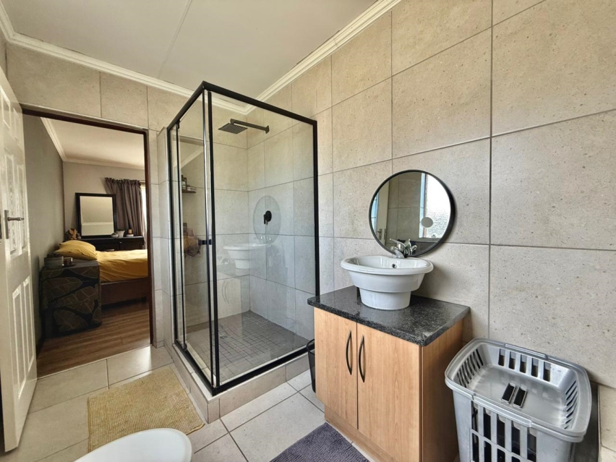 3 Bedroom Property for Sale in Amberfield Gauteng