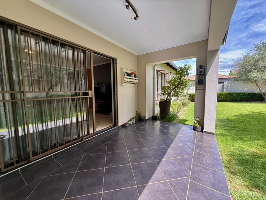 3 Bedroom Property for Sale in Amberfield Gauteng