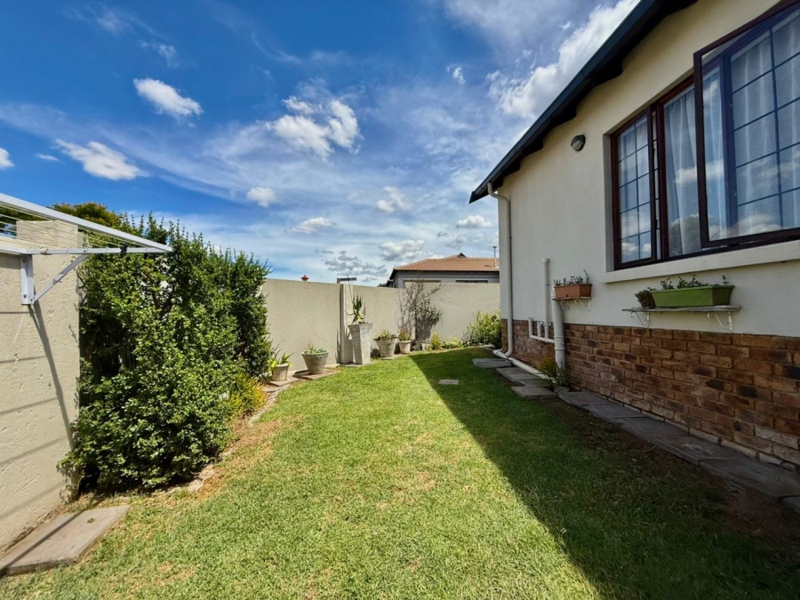 3 Bedroom Property for Sale in Amberfield Gauteng