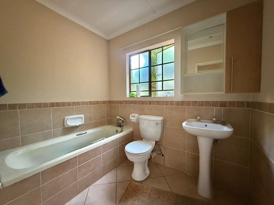 3 Bedroom Property for Sale in Eco Park Gauteng