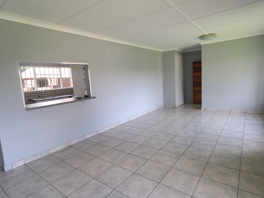 To Let 3 Bedroom Property for Rent in Bonaero Park Gauteng