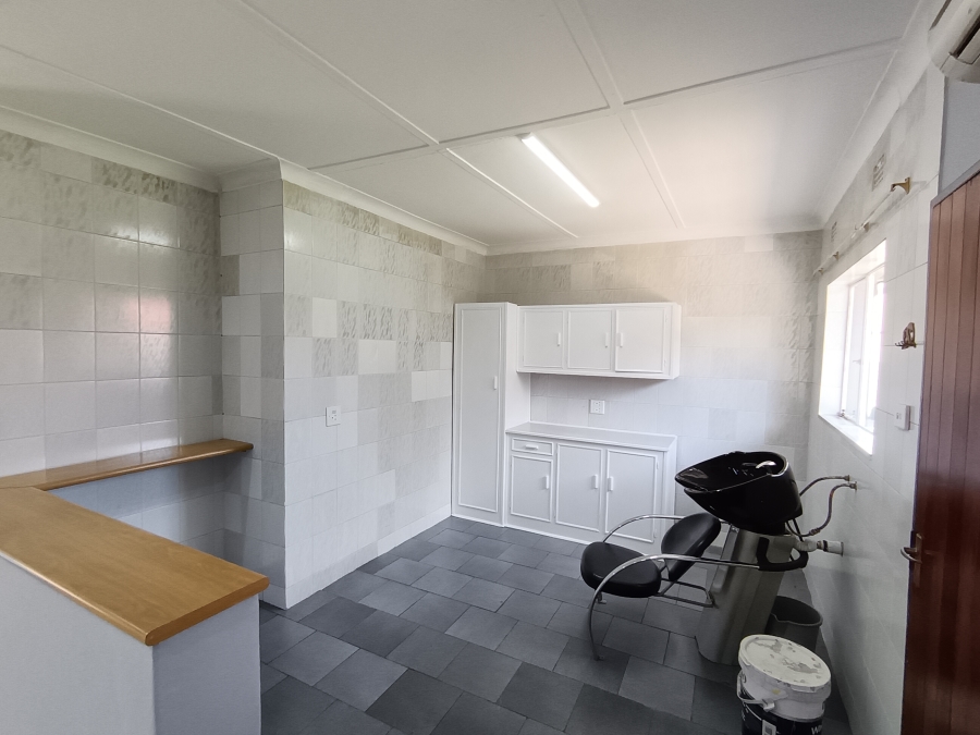 To Let 3 Bedroom Property for Rent in Bonaero Park Gauteng