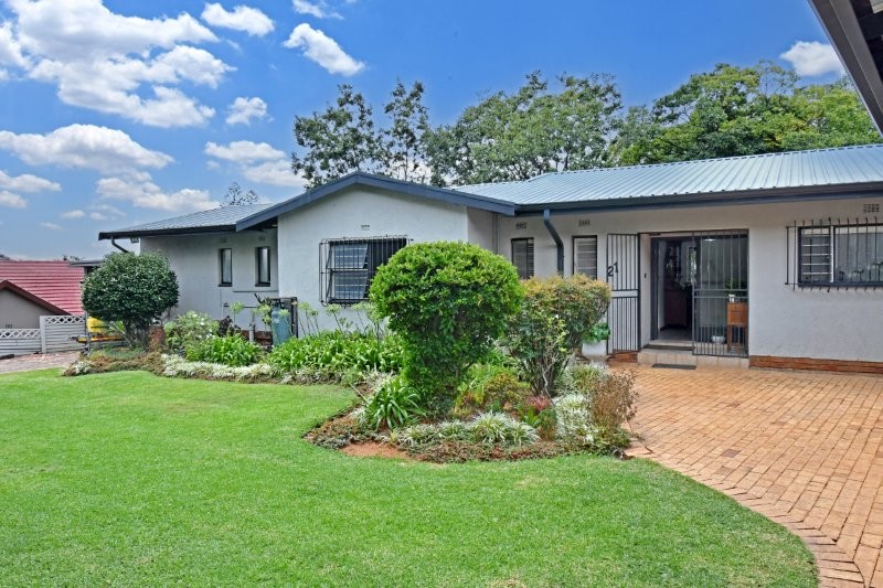 4 Bedroom Property for Sale in Windsor Glen Gauteng