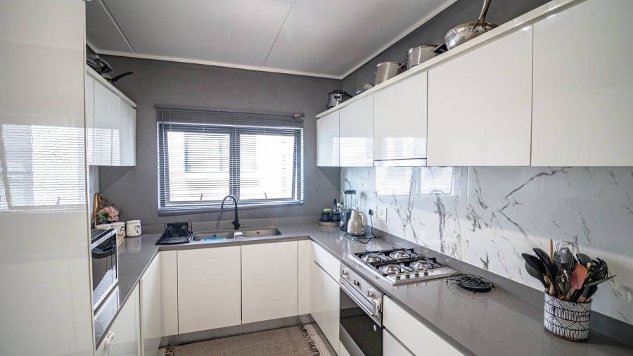 3 Bedroom Property for Sale in The Polofields Gauteng