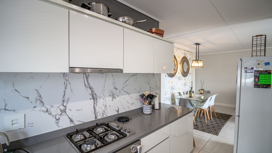 3 Bedroom Property for Sale in The Polofields Gauteng