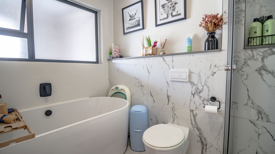 3 Bedroom Property for Sale in The Polofields Gauteng