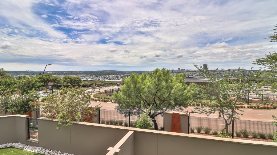 3 Bedroom Property for Sale in The Polofields Gauteng