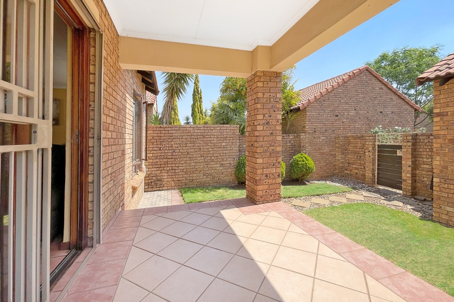 2 Bedroom Property for Sale in Crescent Wood Country Estate Gauteng