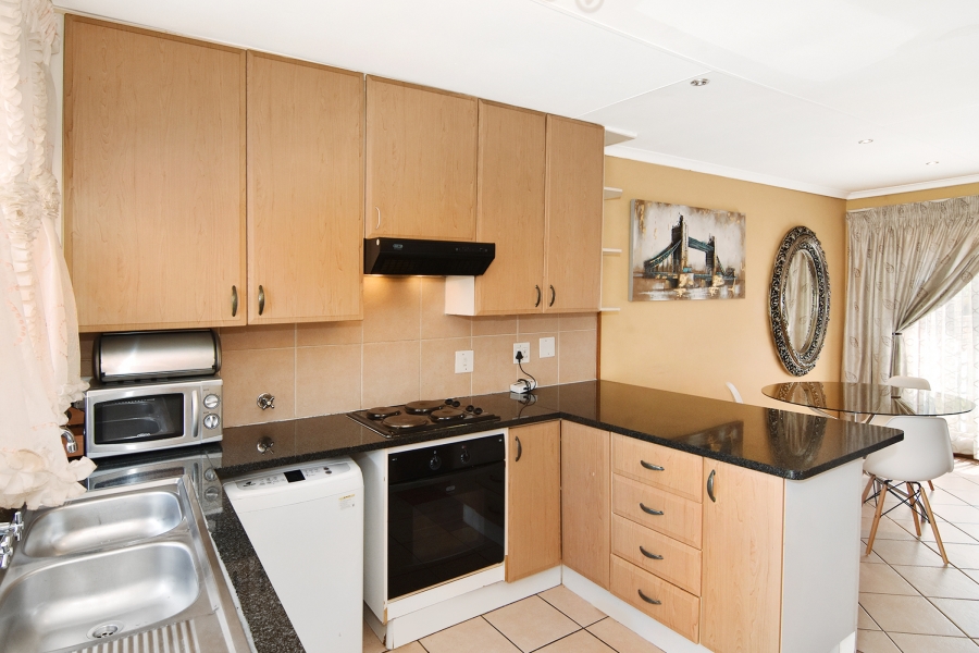 2 Bedroom Property for Sale in Crescent Wood Country Estate Gauteng