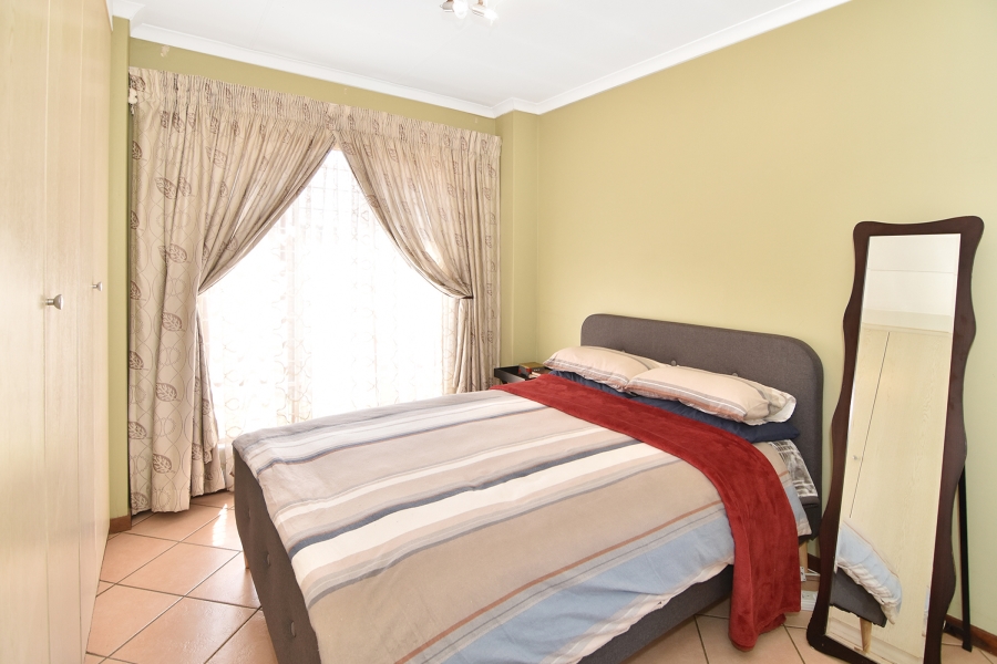 2 Bedroom Property for Sale in Crescent Wood Country Estate Gauteng