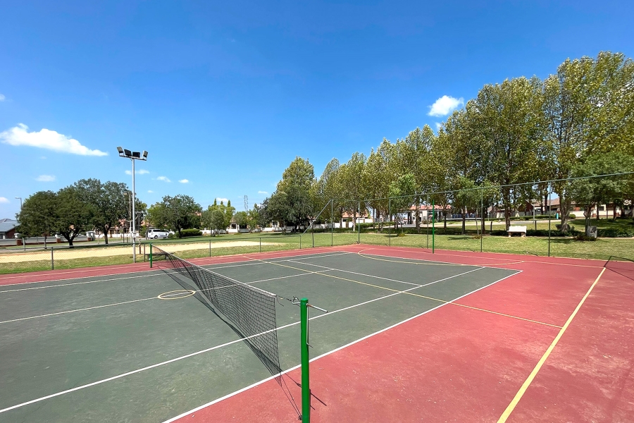 2 Bedroom Property for Sale in Crescent Wood Country Estate Gauteng