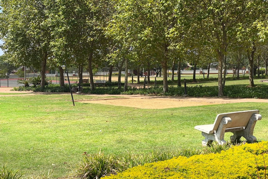 2 Bedroom Property for Sale in Crescent Wood Country Estate Gauteng