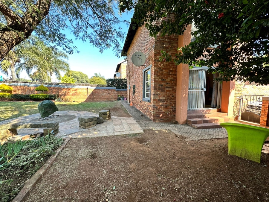 3 Bedroom Property for Sale in Heuwelsig Estate Gauteng
