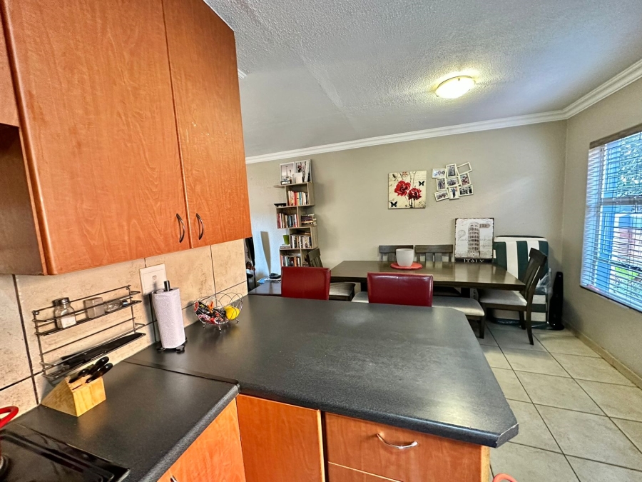 3 Bedroom Property for Sale in Heuwelsig Estate Gauteng