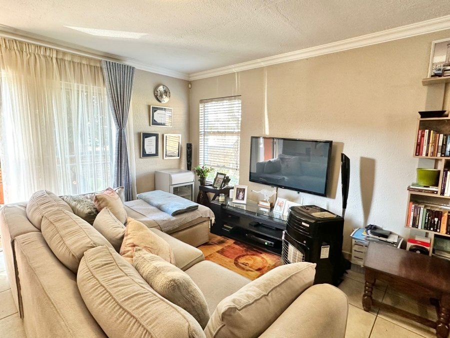 3 Bedroom Property for Sale in Heuwelsig Estate Gauteng