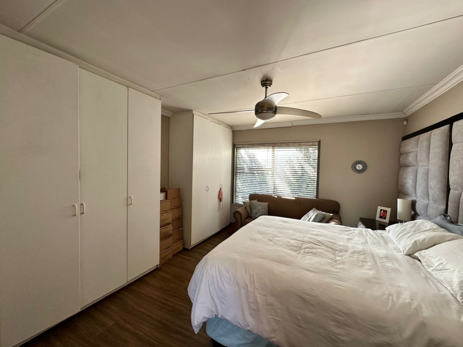 3 Bedroom Property for Sale in Heuwelsig Estate Gauteng