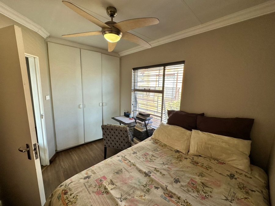 3 Bedroom Property for Sale in Heuwelsig Estate Gauteng