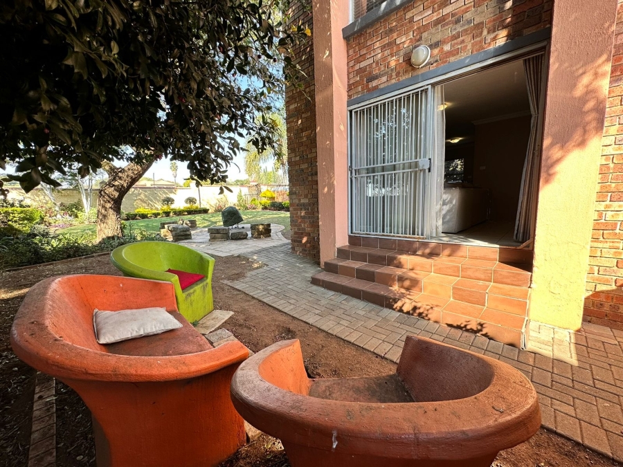 3 Bedroom Property for Sale in Heuwelsig Estate Gauteng