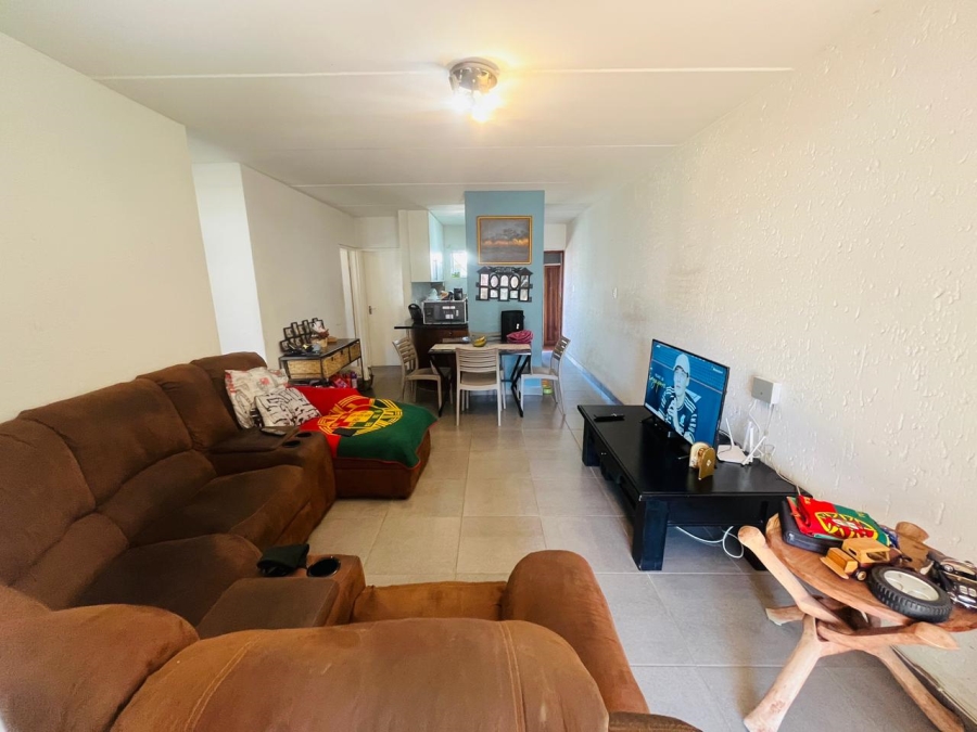 3 Bedroom Property for Sale in Mulbarton Gauteng