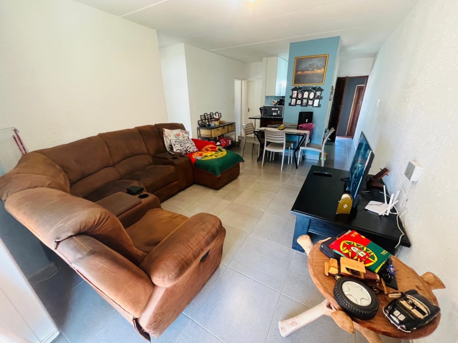 3 Bedroom Property for Sale in Mulbarton Gauteng