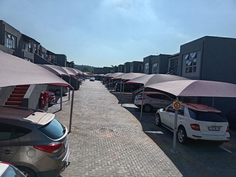 3 Bedroom Property for Sale in Mulbarton Gauteng