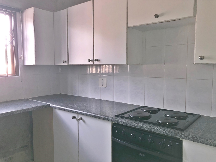 To Let 2 Bedroom Property for Rent in Woodmead Gauteng