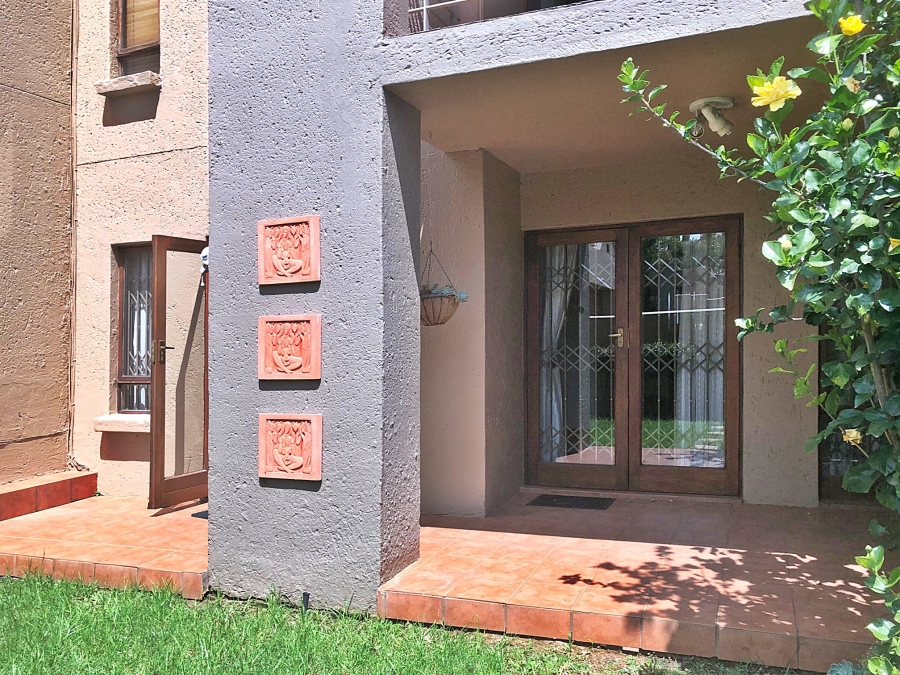 To Let 2 Bedroom Property for Rent in Woodmead Gauteng